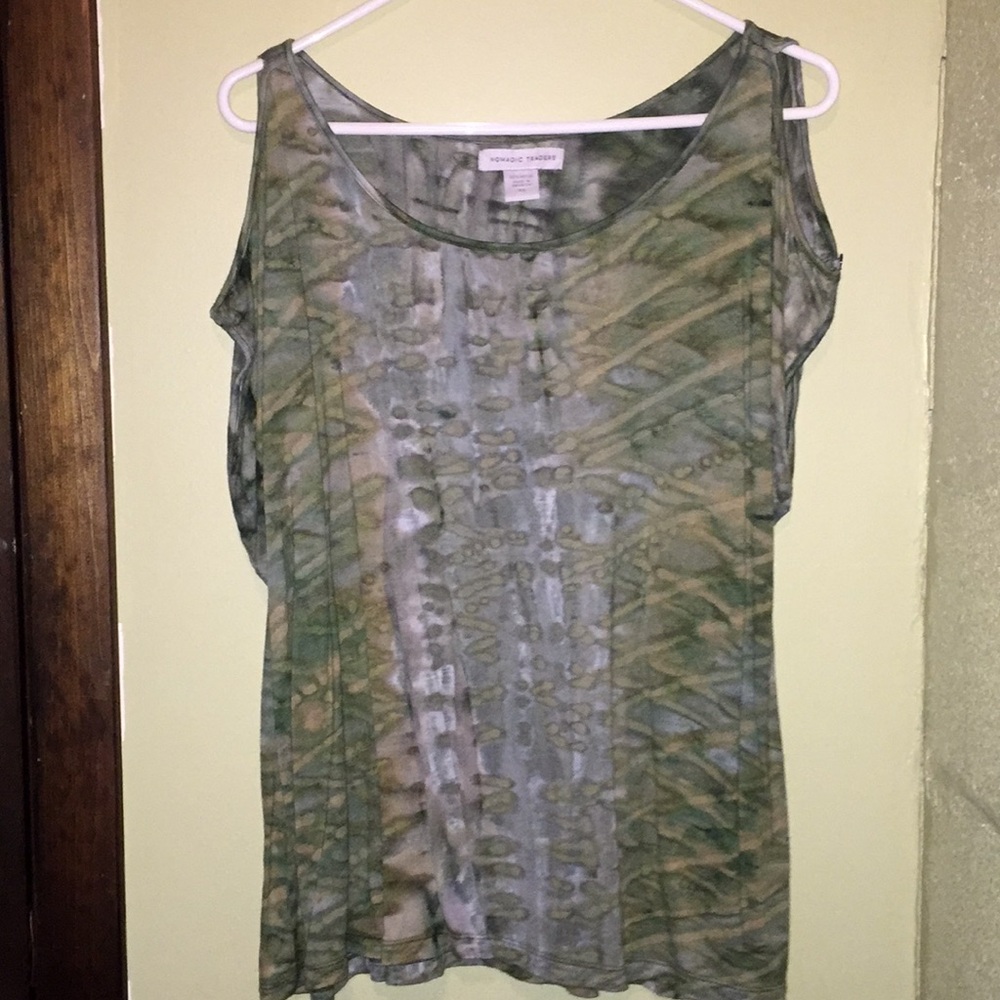 Nomadic Traders Peekaboo Shoulder Top. Size Xl. - image 1
